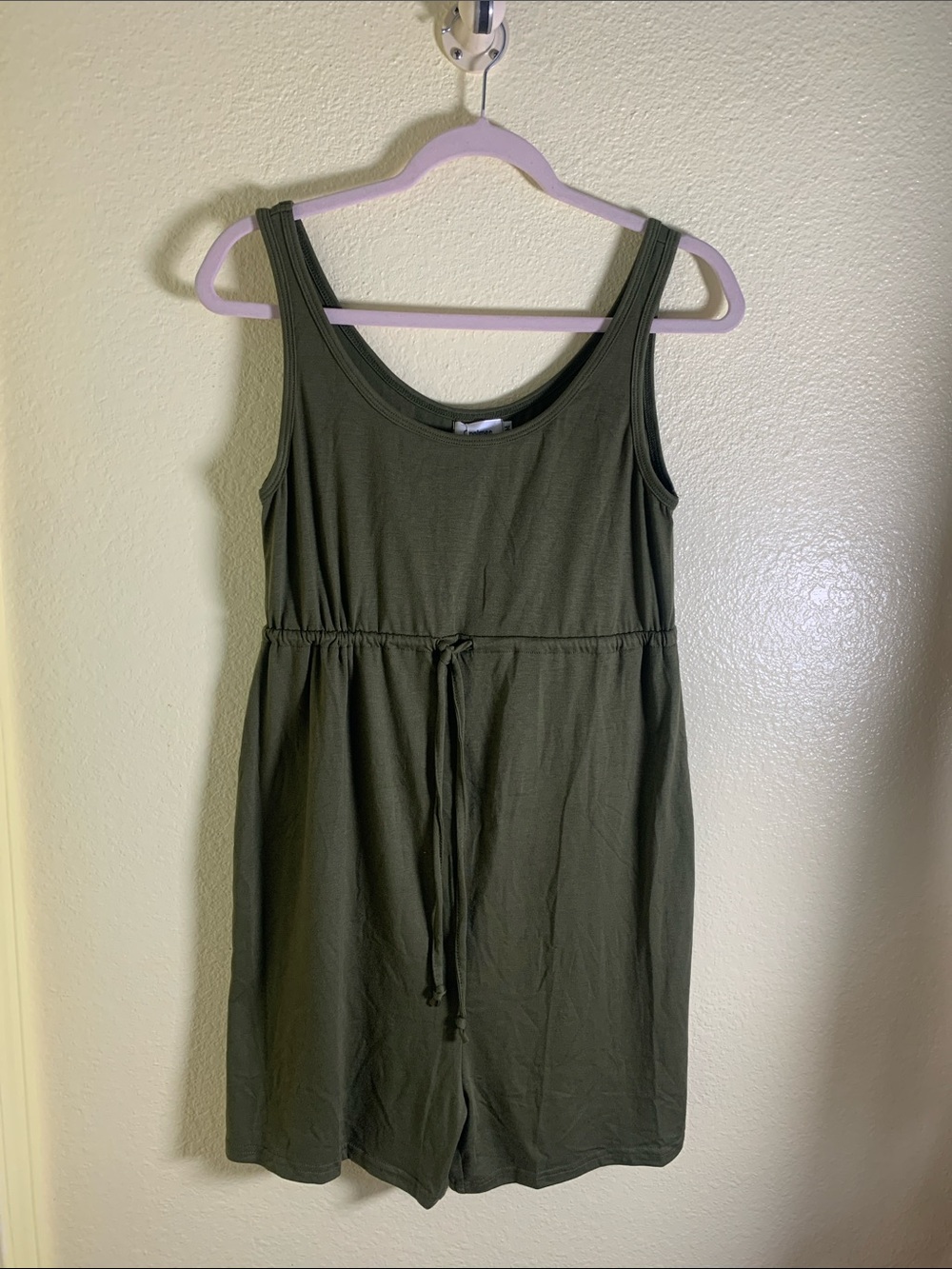 NWT COOLMEE Olive Green Sleeveless Drawstring Romper, Size M